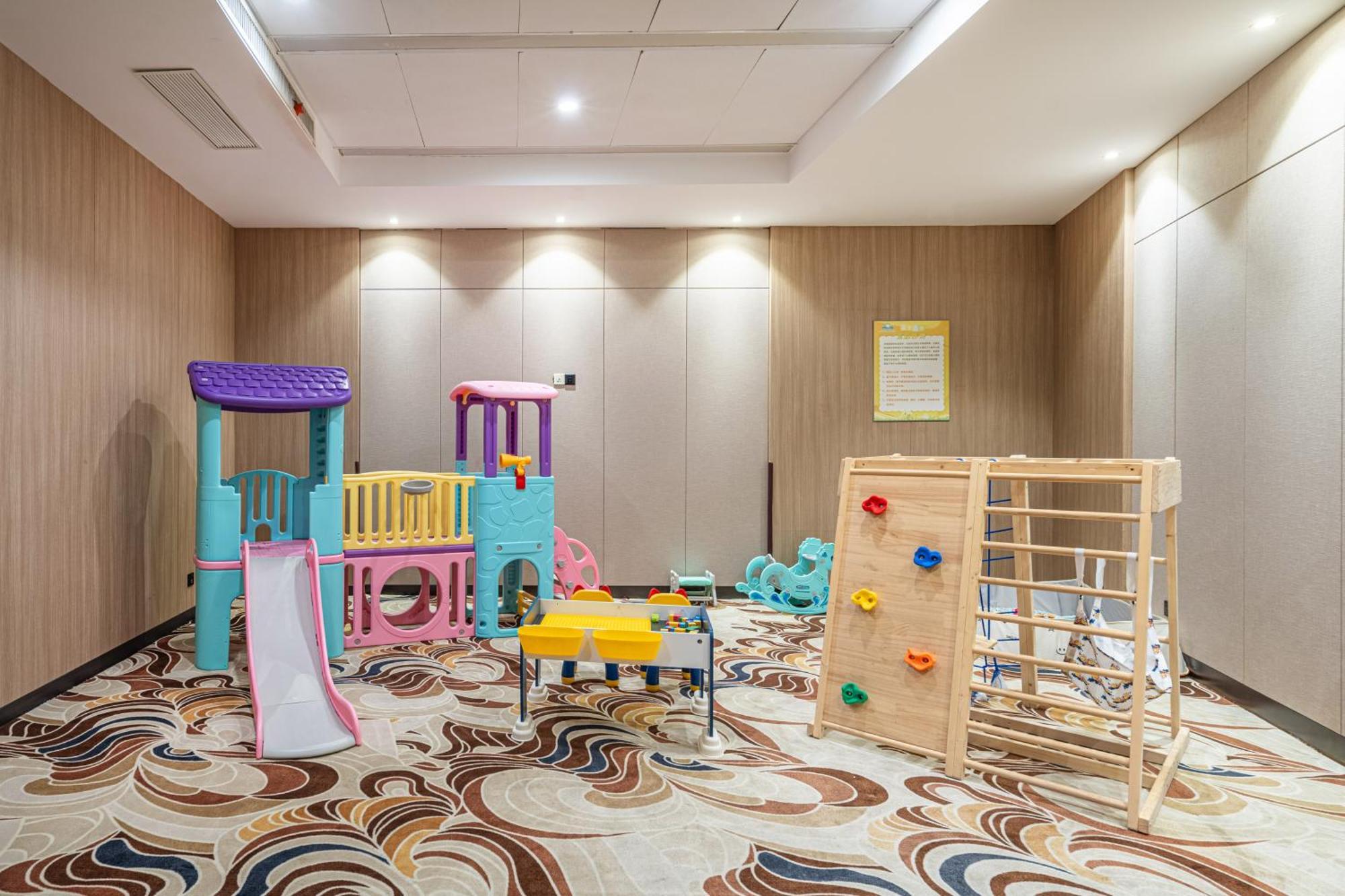 Days Hotel Suzhou Сучжоу Экстерьер фото